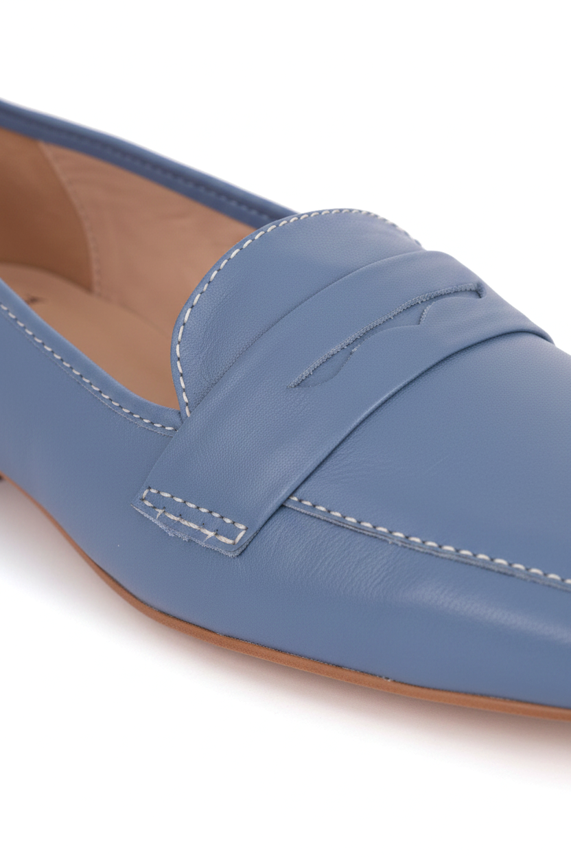 Cipó Blue Leather Square-Toe Loafers – Flat