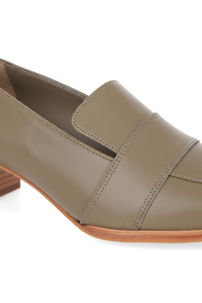 Louro Loafers in Olive Green Calf Leather – 4cm Block Heel