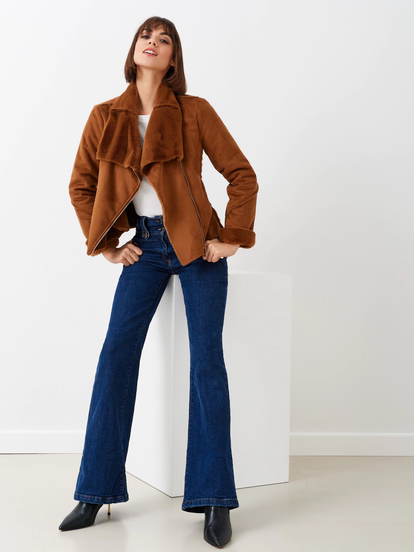 Jas Suede | Rinascimento - For Models and Mermaids