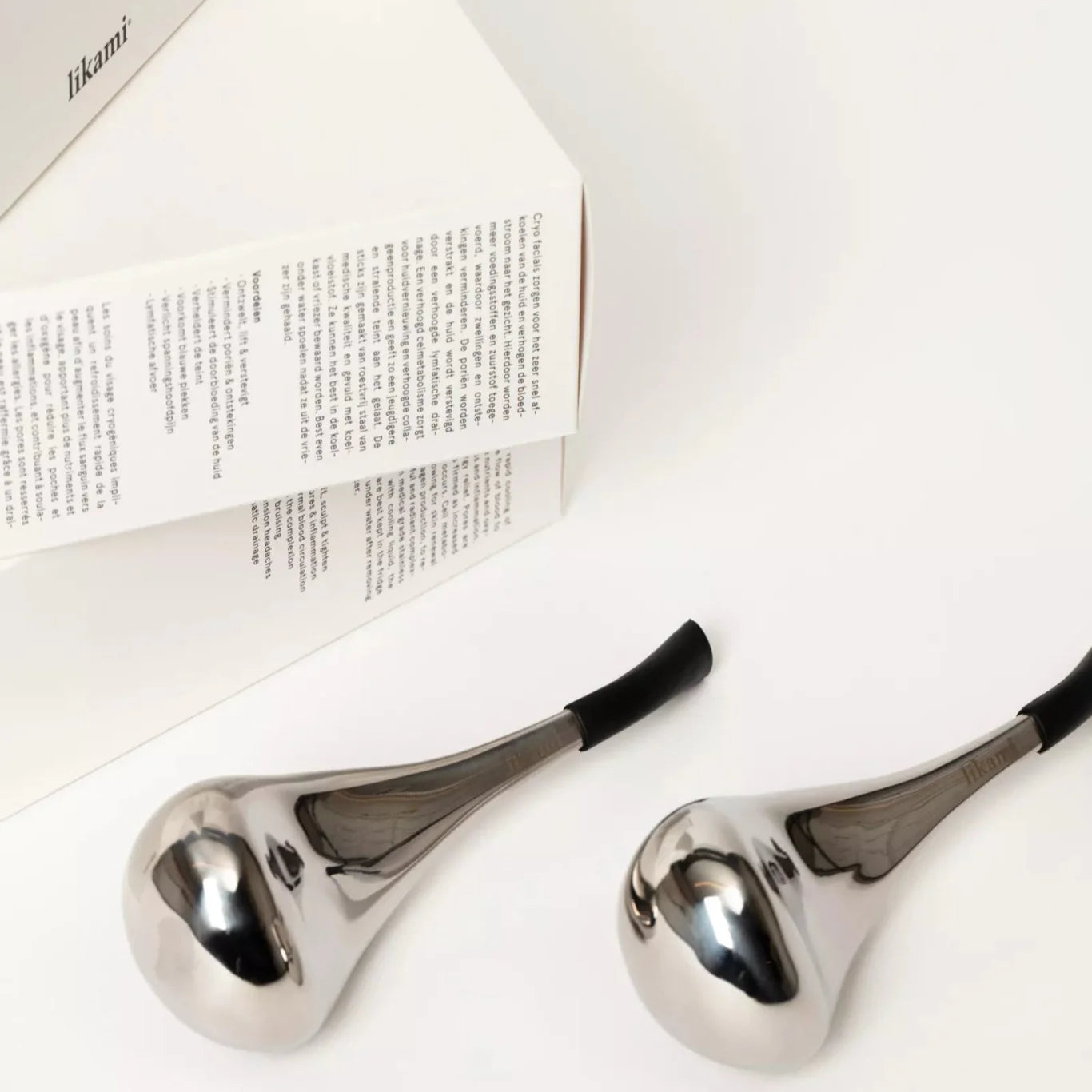 Líkami Cryo Ice Sticks – Verkoelende massage tools voor een stralende huid | Set van 2