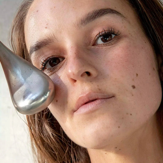 Líkami Cryo Ice Sticks – Verkoelende massage tools voor een stralende huid | Set van 2