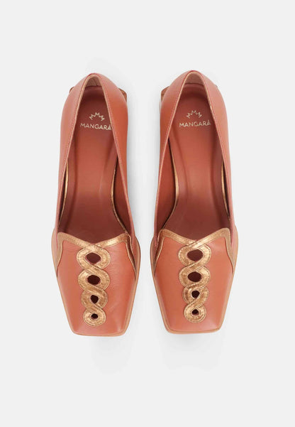 Cordía Caramel Leather Loafers – Square Toe, 4cm Wooden Block Heel
