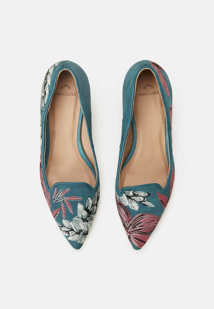 Ipê Suede Turquoise Pumps – 6cm Embroidered Kitten Heel