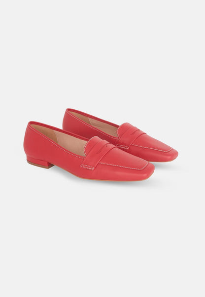 Cipó Red Leather Square-Toe Loafers – Flat