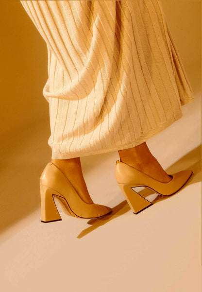 Maraca Leather Pumps – 10cm Geometric Block Heel Beige